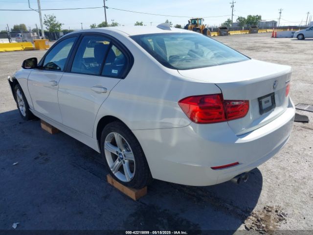 WBA3C1C55FP852858 BMW 328I