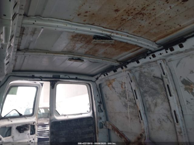 1GTW7AFF4H1149962 GMC Savana 2500 Work Van