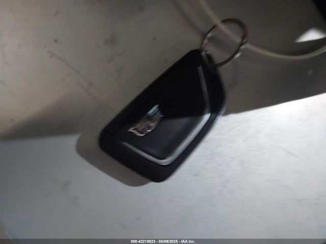 1G6DB5RK0P0105826 Cadillac lsy