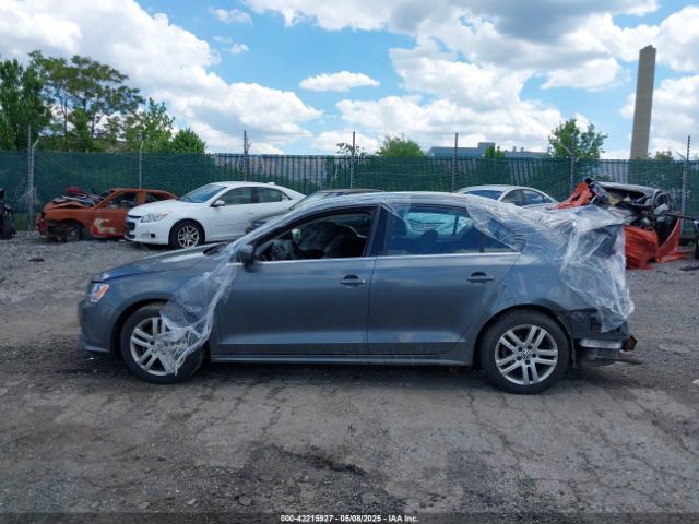 3VW2B7AJ7HM211818 Volkswagen Jetta 1.4t S