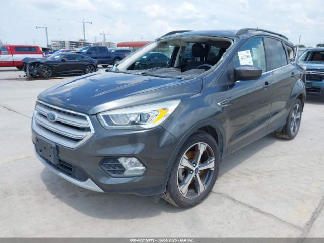 1FMCU0HD8JUB11281 Ford ESCAPE SEL