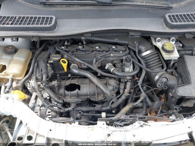 1FMCU0GX9GUC81721 Ford ESCAPE SE