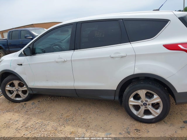 1FMCU0GX9GUC81721 Ford ESCAPE SE