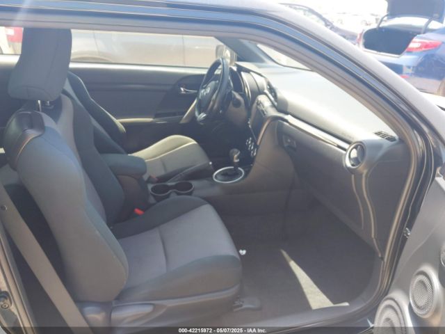 JTKJF5C71GJ014933 Scion 2ar-fe