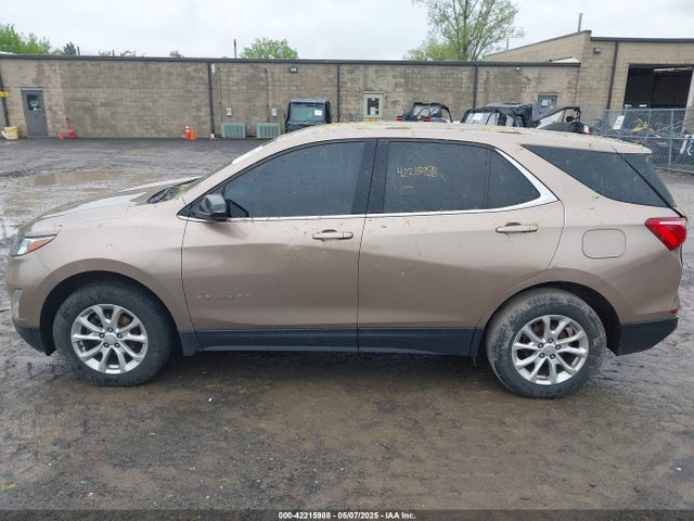 2GNAXSEV9J6166260 Chevrolet EQUINOX LT