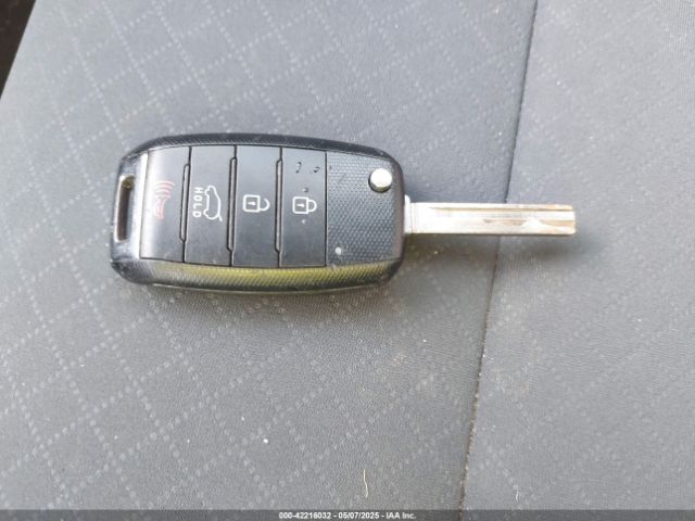 5XYPG4A54HG217732 KIA Sorento 3.3l Lx