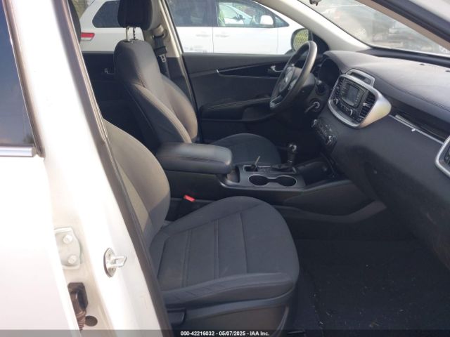 5XYPG4A54HG217732 KIA Sorento 3.3l Lx