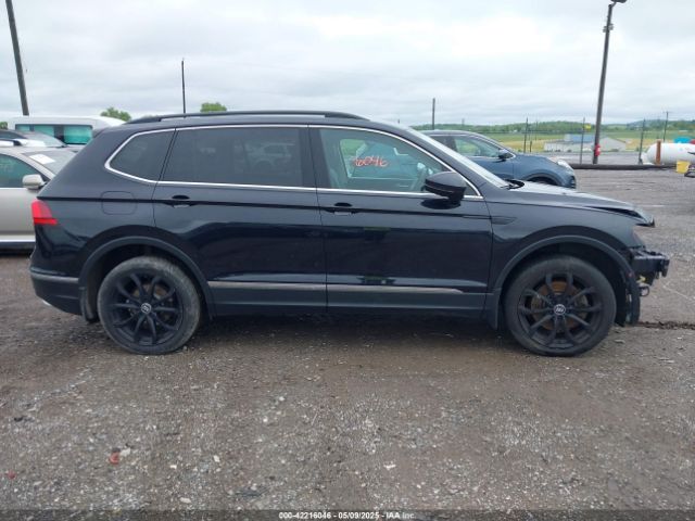 3VV3B7AXXJM090706 Volkswagen Tiguan 2.0t Se/2.0t Sel