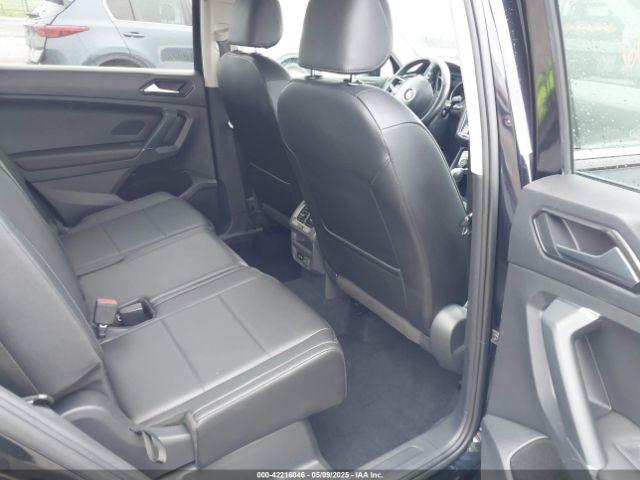 3VV3B7AXXJM090706 Volkswagen Tiguan 2.0t Se/2.0t Sel