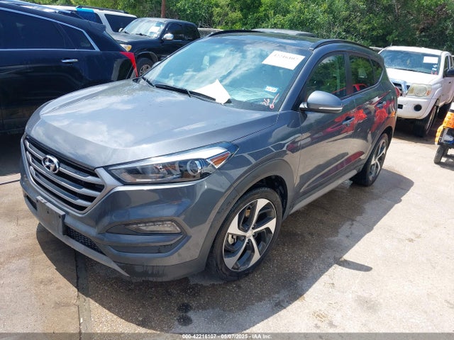 KM8J33A29HU559446 Hyundai Tucson Value