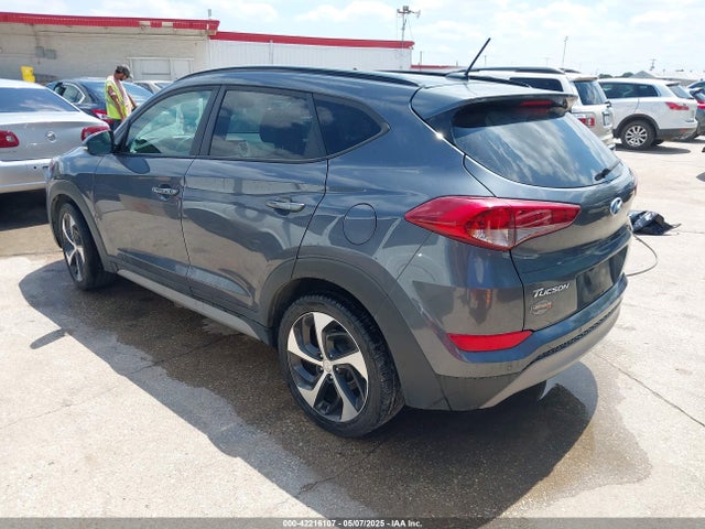KM8J33A29HU559446 Hyundai Tucson Value