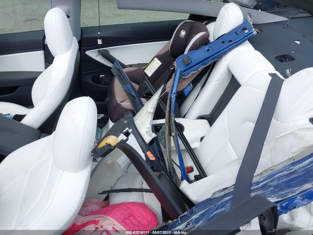 Tesla 2019 2019 5YJ3E1EB9KF392091 Image 8