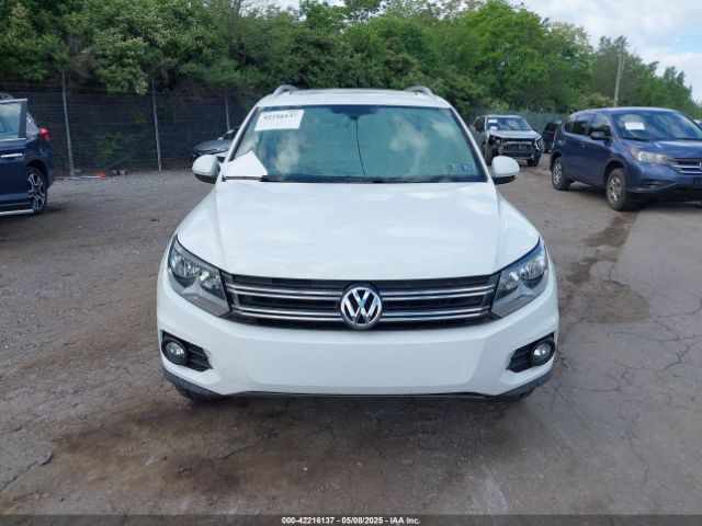 WVGBV7AX1FW613504 Volkswagen TIGUAN SE