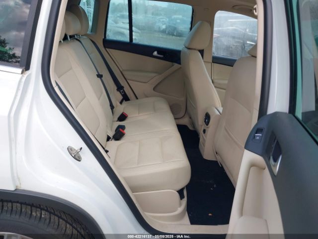 WVGBV7AX1FW613504 Volkswagen TIGUAN SE