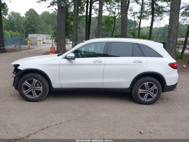 WDC0G4KB8KF669144 Mercedes-Benz Glc 300 4matic