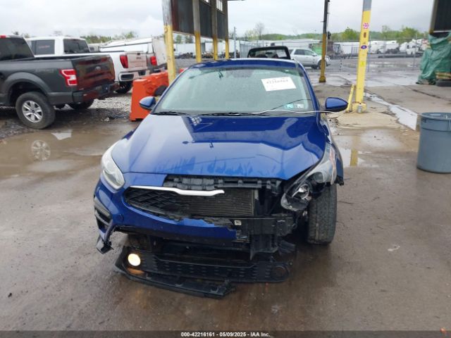 3KPF24AD8KE105862 KIA Forte Lxs