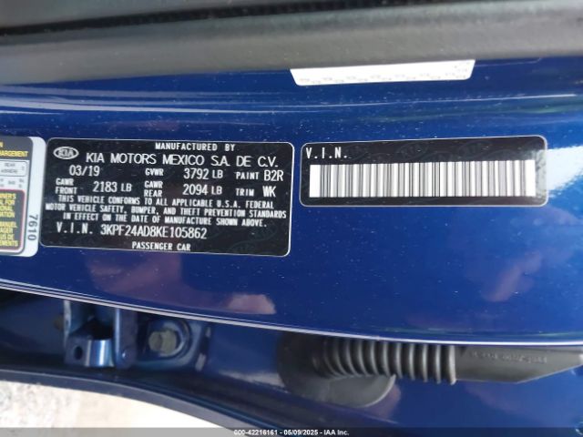 3KPF24AD8KE105862 KIA Forte Lxs
