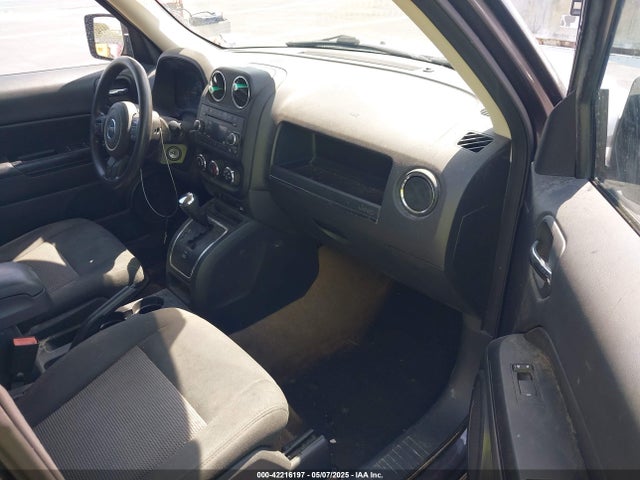 1C4NJPBB4GD716767 Jeep Patriot Sport