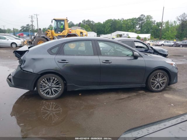 3KPF54AD9PE532899 KIA Forte Gt-line