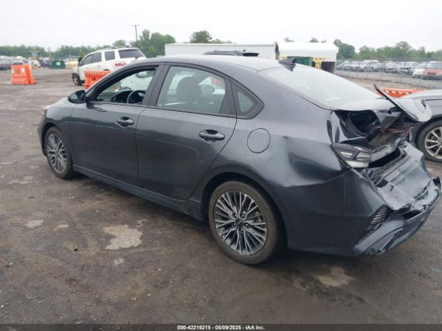 3KPF54AD9PE532899 KIA Forte Gt-line