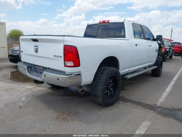 3C6UR5DL8HG551588 RAM 2500 Slt  4x4 6'4 Box