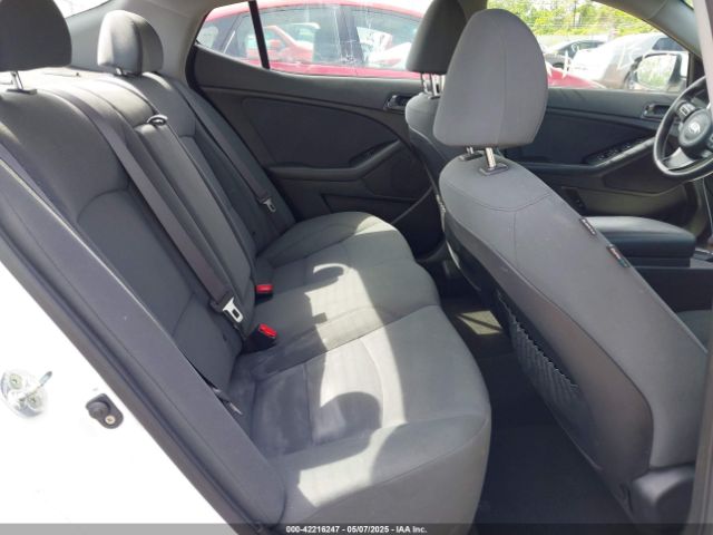 KNAGM4A7XF5579190 KIA Optima Lx