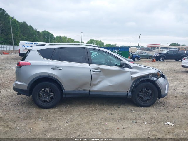 2T3ZFREV4JW449497 Toyota RAV4 LE