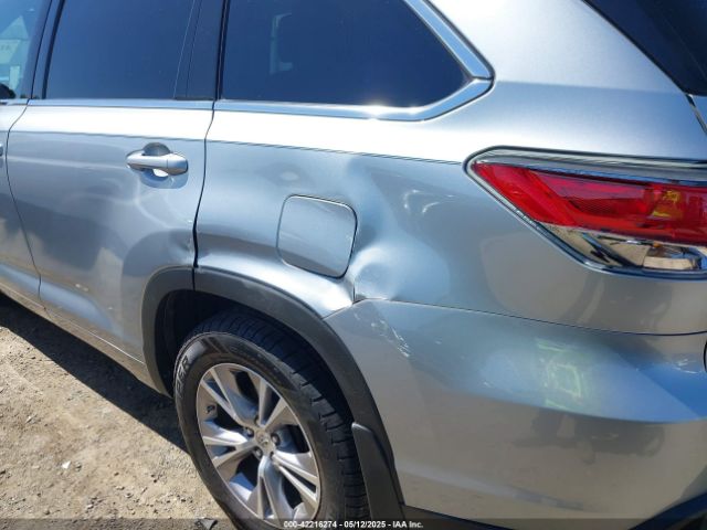 5TDBKRFH3FS199832 Toyota Highlander Le Plus V6