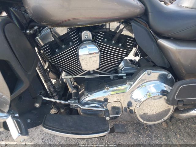 2016 HARLEY-DAVIDSON FLHTCUTG 1HD1MAL13GB859860 Photo 8