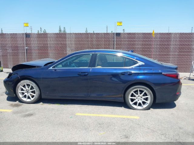 58ADZ1B12NU135987 Lexus ES 350