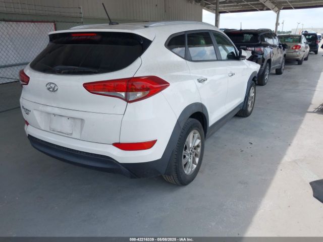 KM8J33A48GU192135 Hyundai TUCSON SE