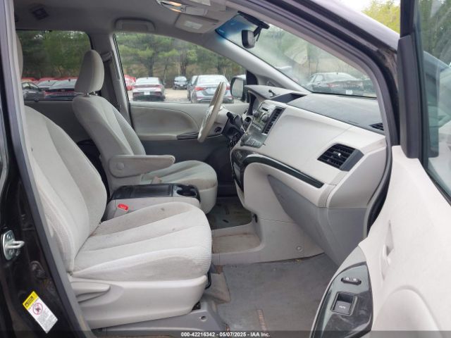5TDKK3DC0ES487830 Toyota Sienna Le V6 8 Passenger