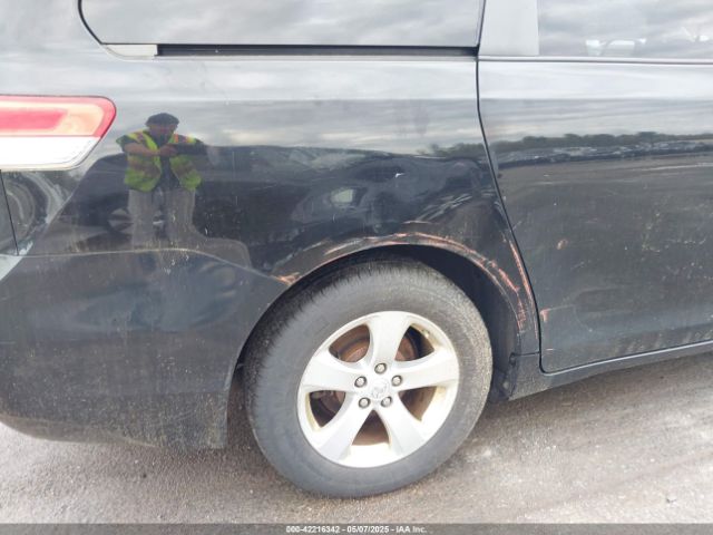 5TDKK3DC0ES487830 Toyota Sienna Le V6 8 Passenger