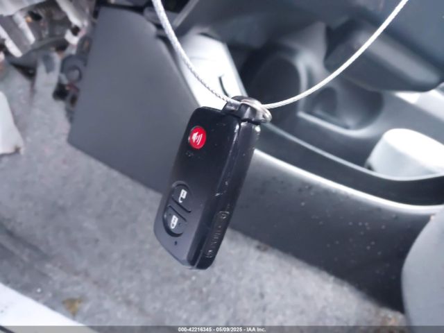 JTDKN3DU2F0439833 Toyota Prius Two