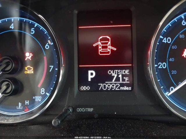 2T1BURHE0HC846177 Toyota COROLLA LE