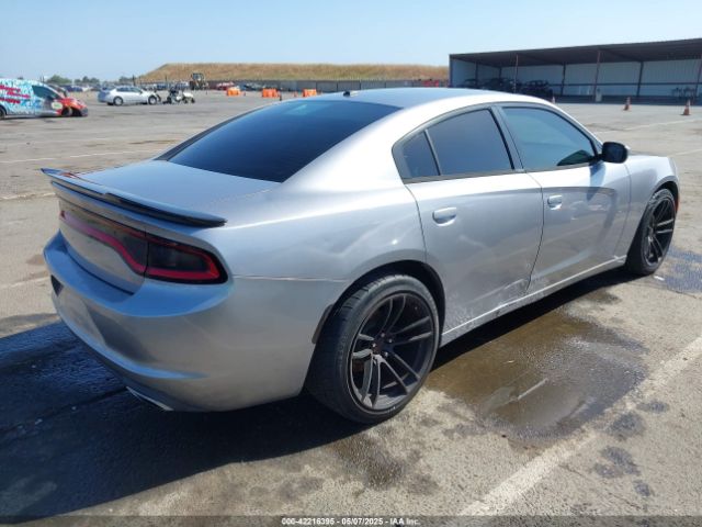2C3CDXBG6FH767882 Dodge 2015