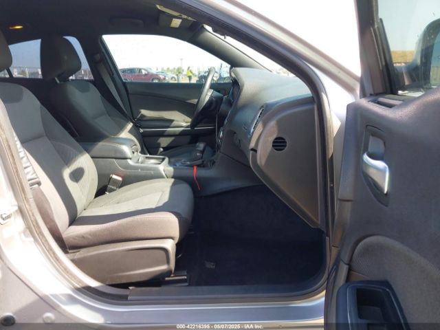 2C3CDXBG6FH767882 Dodge 2015