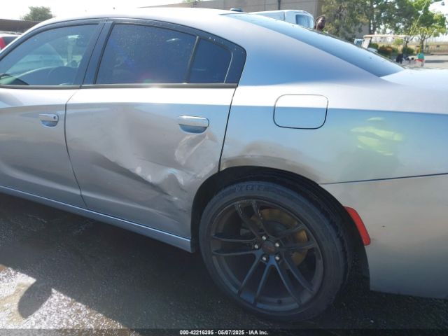 2C3CDXBG6FH767882 Dodge 2015