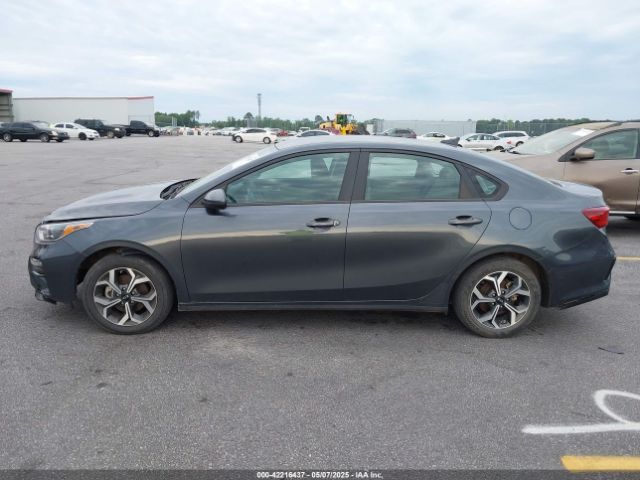 3KPF24AD1ME346570 KIA Forte Lxs