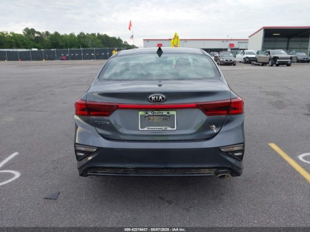 3KPF24AD1ME346570 KIA Forte Lxs