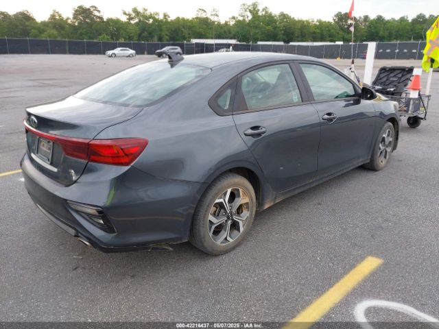 3KPF24AD1ME346570 KIA Forte Lxs