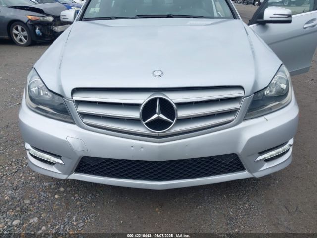 2013 MERCEDES-BENZ C 300 WDDGF8AB0DR256335 Photo 5