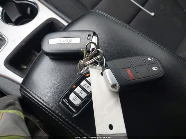 1C4RJFAGXLC125416 Jeep Grand Cherokee Laredo