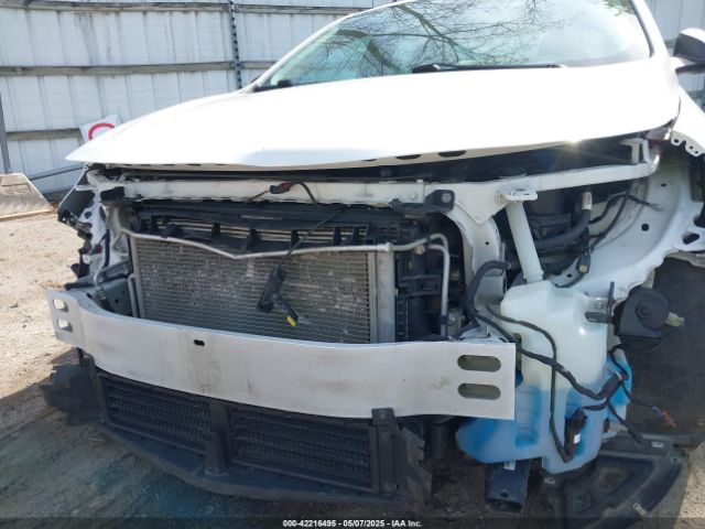 1G1ZC5ST0LF108521 Chevrolet Malibu Fwd 1fl