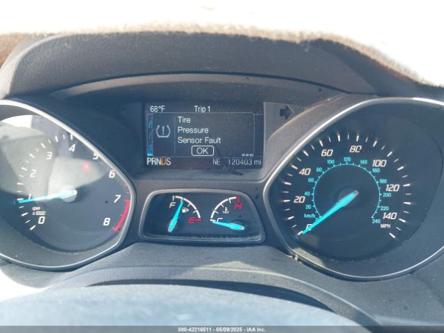 1FMCU0JX1EUE11061 Ford Escape Titanium