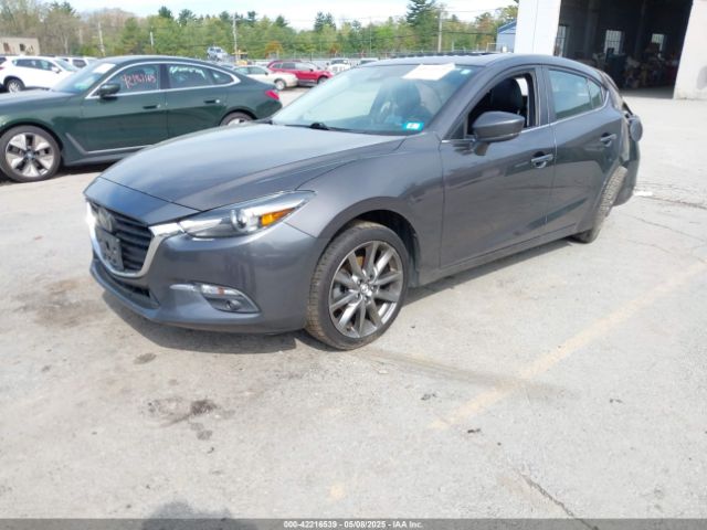 2018 MAZDA MAZDA3 3MZBN1M39JM192552 Photo 1