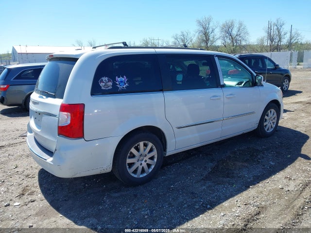 2C4RC1BGXER158745 Chrysler 2014
