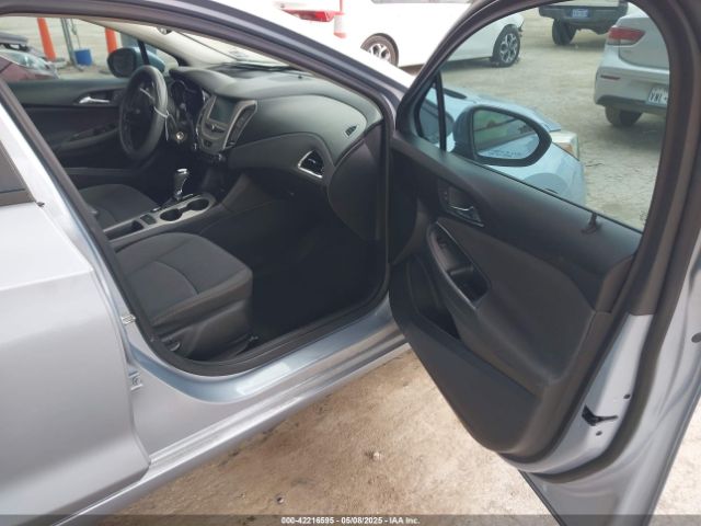 2018 CHEVROLET CRUZE 1G1BC5SM8J7219612 Photo 4
