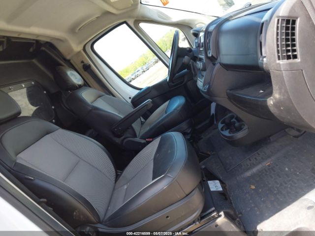 3C6LRVVG4ME529686 RAM Promaster 2500 Low Roof 136 Wb