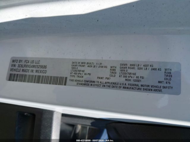3C6LRVVG4ME529686 RAM Promaster 2500 Low Roof 136 Wb